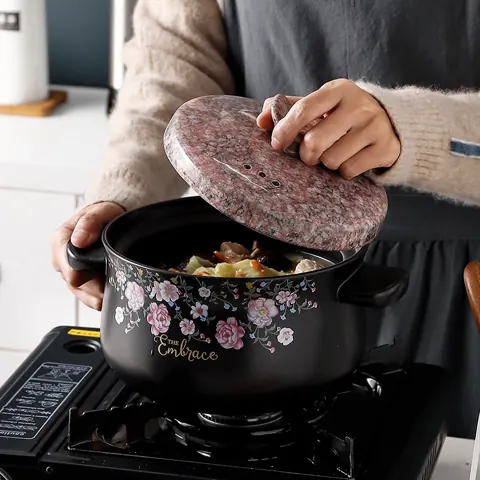 Ceramic casserole pot — supplier listing photo